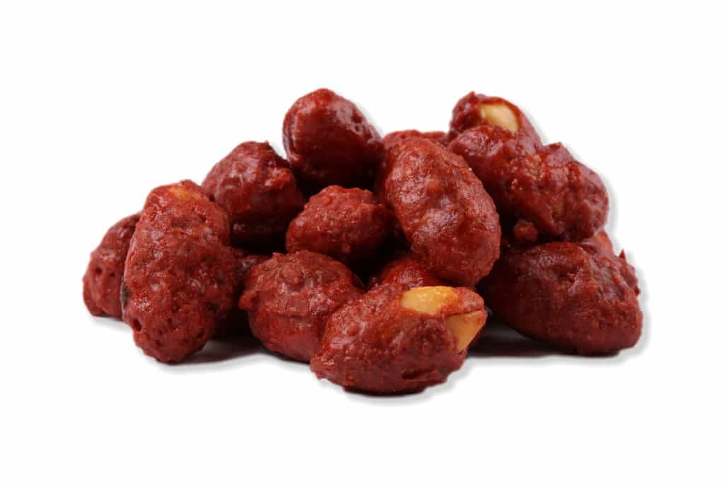 Arašidy v cukre červené