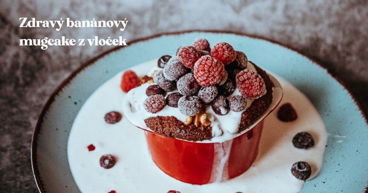 Zdravý banánový mugcake z ovesných vloček | Ochutnej Ořech