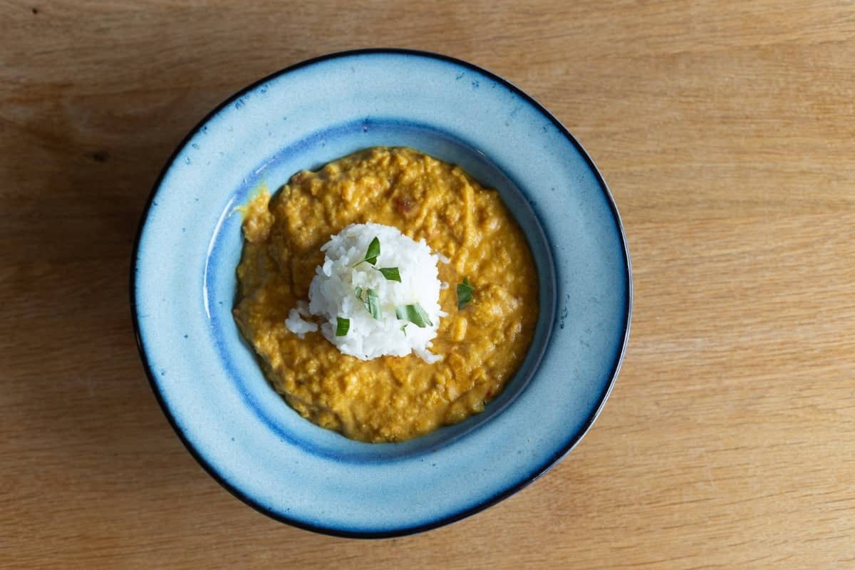 Luxusné indické kari z červenej šošovice a kokosového mlieka