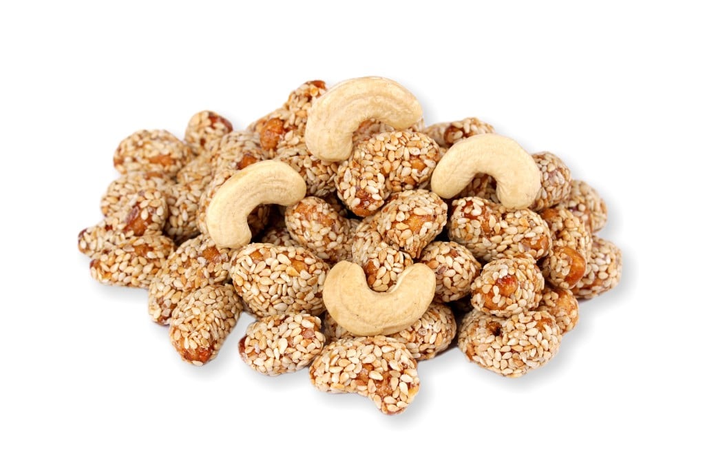 karamelové kešu orechy so sezamom