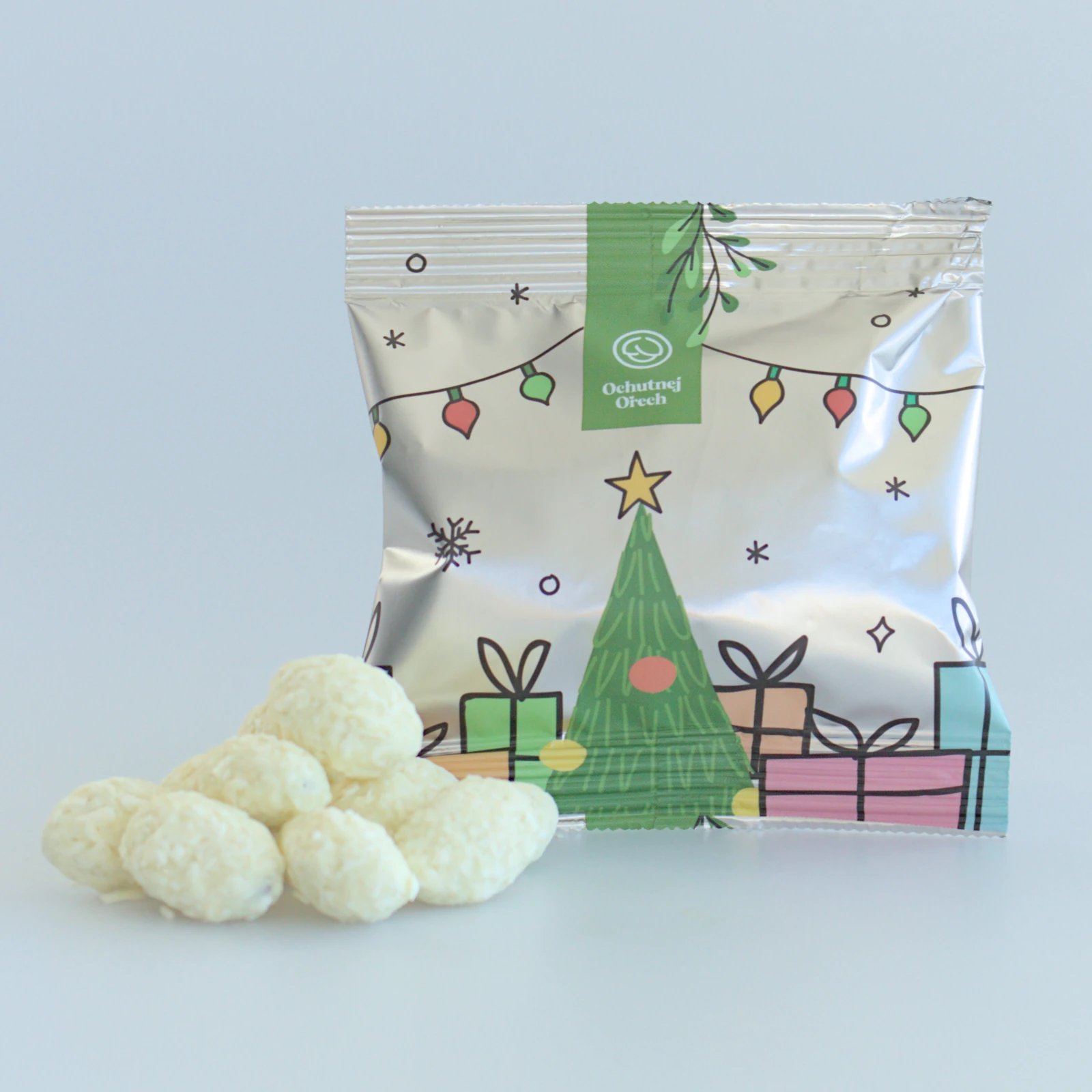 Ochutnaj Vianoce - Mandle v bielej čokoláde obalené kokosom