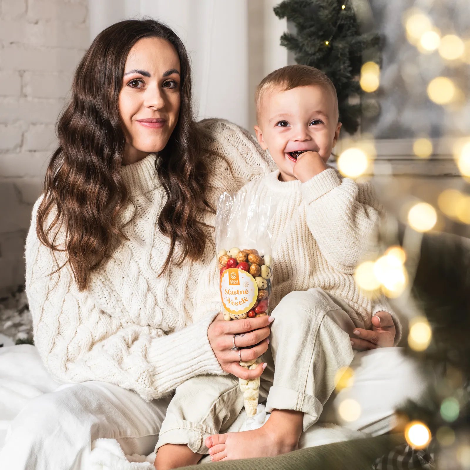 Darčekový kornút Šťastné a veselé 600 g