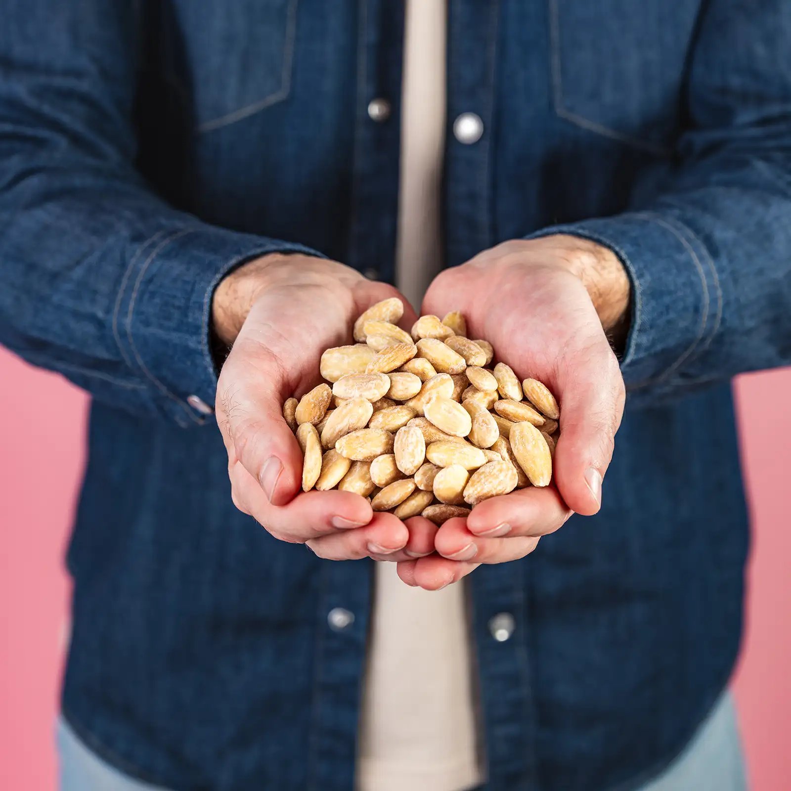 pražené mandle solené, 23-25 VEĽKÉ