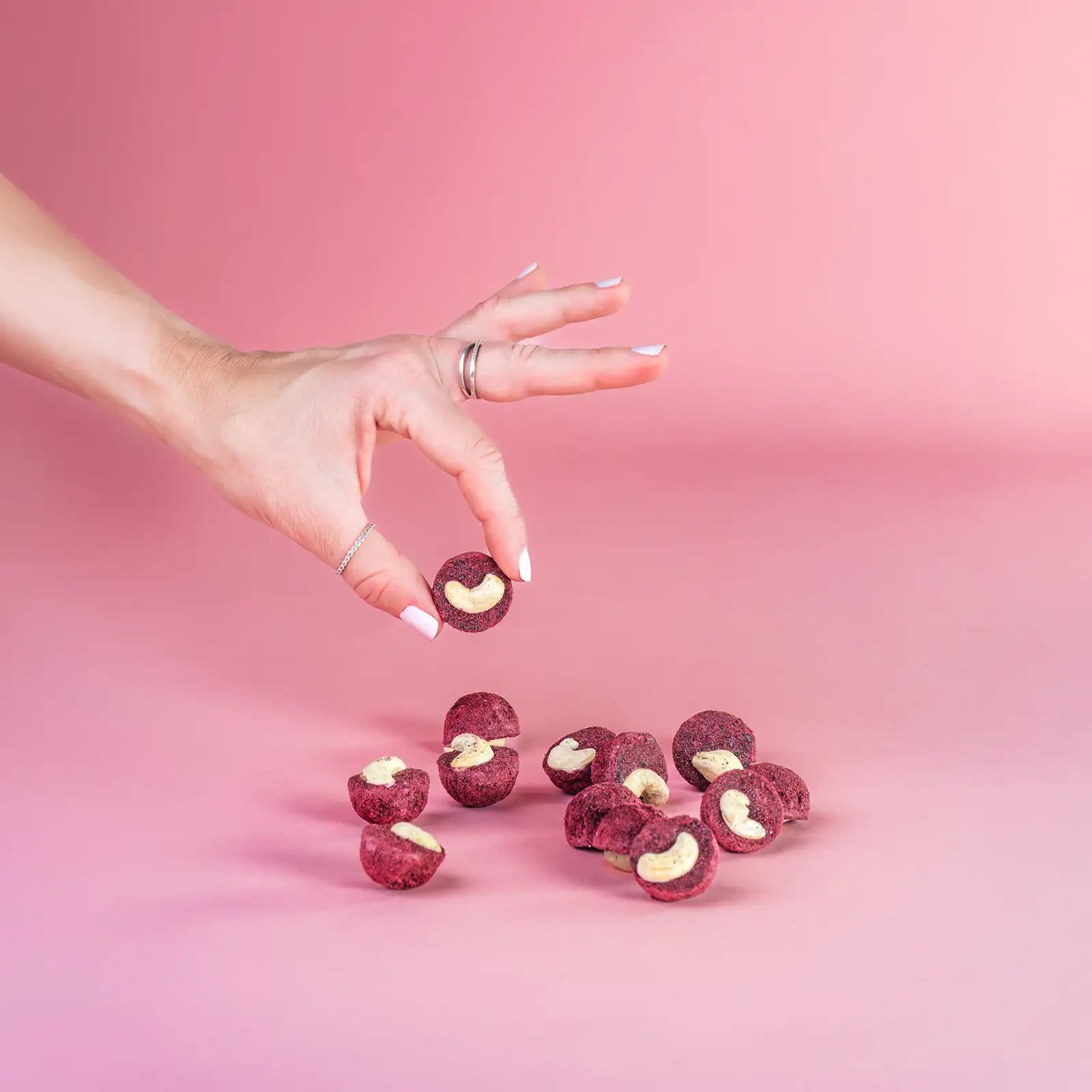 Zmrzlinový kopček čučoriedka a kešu