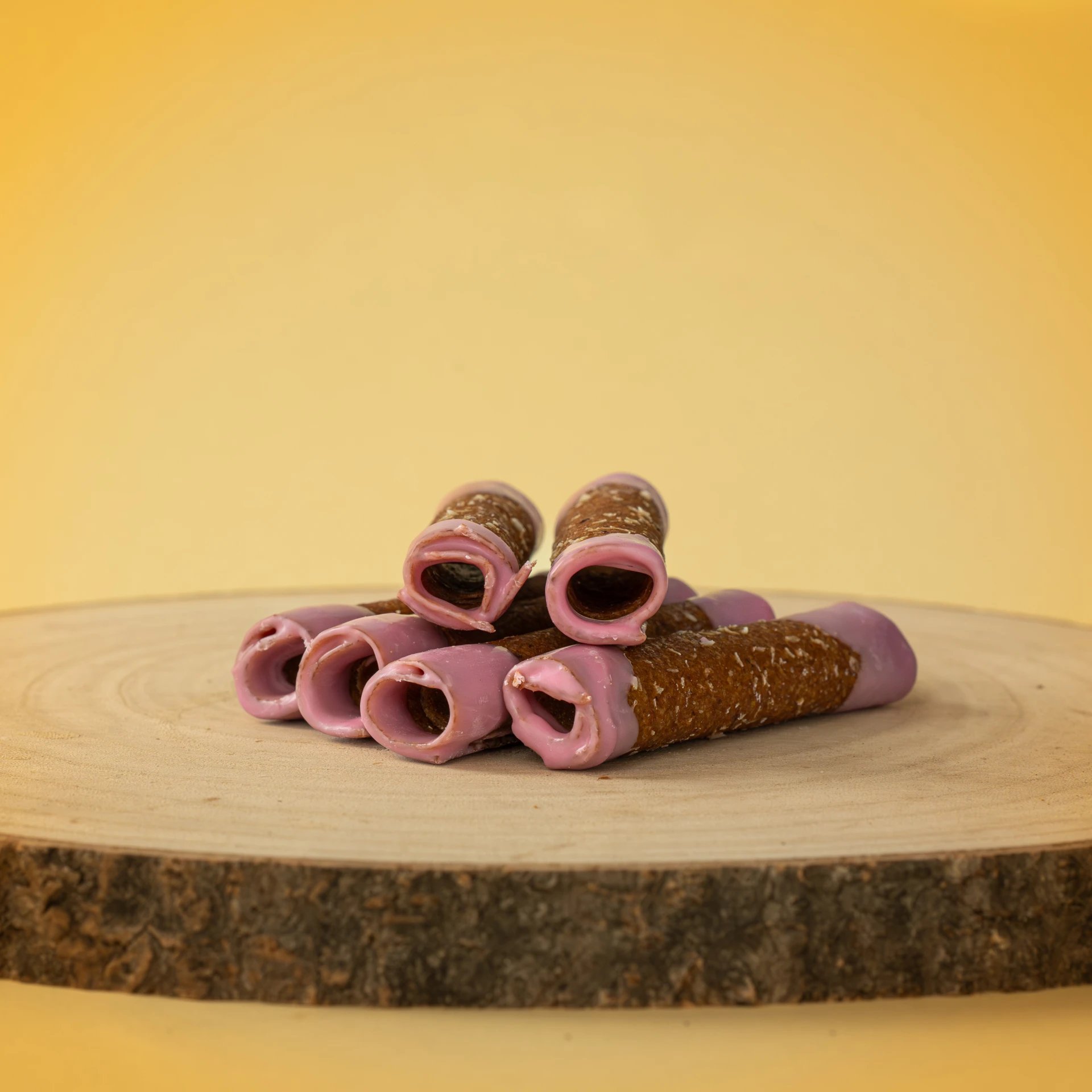 Jablkové trubičky namočené v JAHODOVOM jogurte dóza